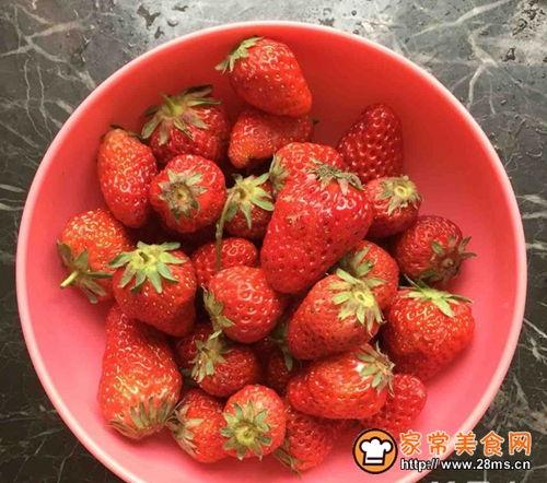 草莓果酱娱乐吃瓜君